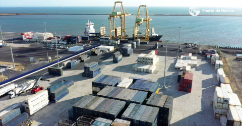 Terminal_contenedores_puerto_Huelva