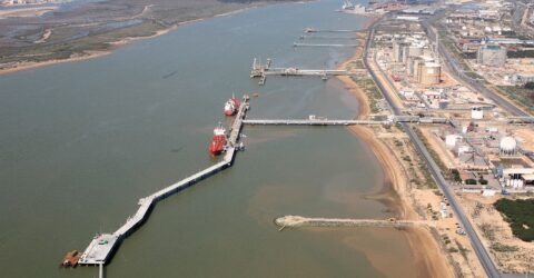Dirección de obra y asistencia técnica de un nuevo atraque en el pantalán Reina Sofía del puerto de Huelva