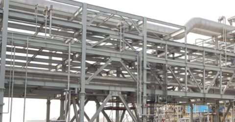 Steel-Piperack-with-multi-layer-piping-in-refinery