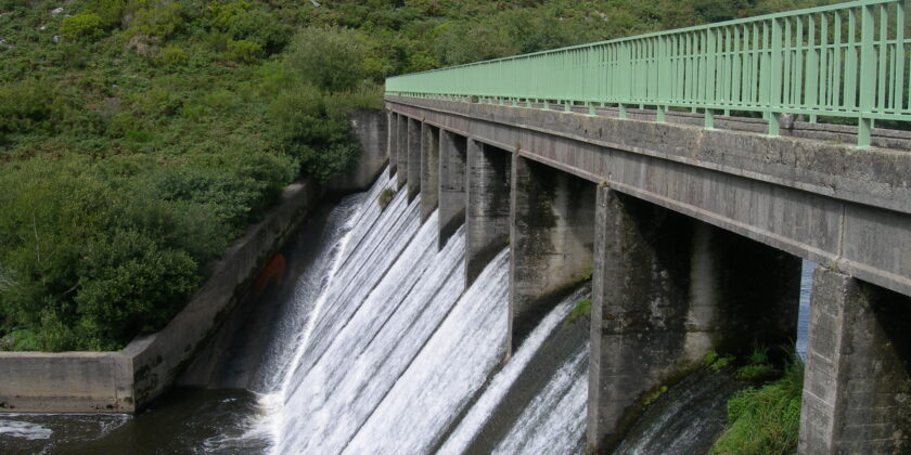 Inspección de centrales hidroeléctricas en La Coruña