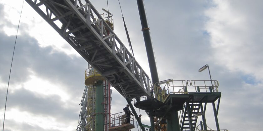 Proyecto llave en mano de la adaptacion de la escala de acceso a buques de proa de BBG en Bilbao